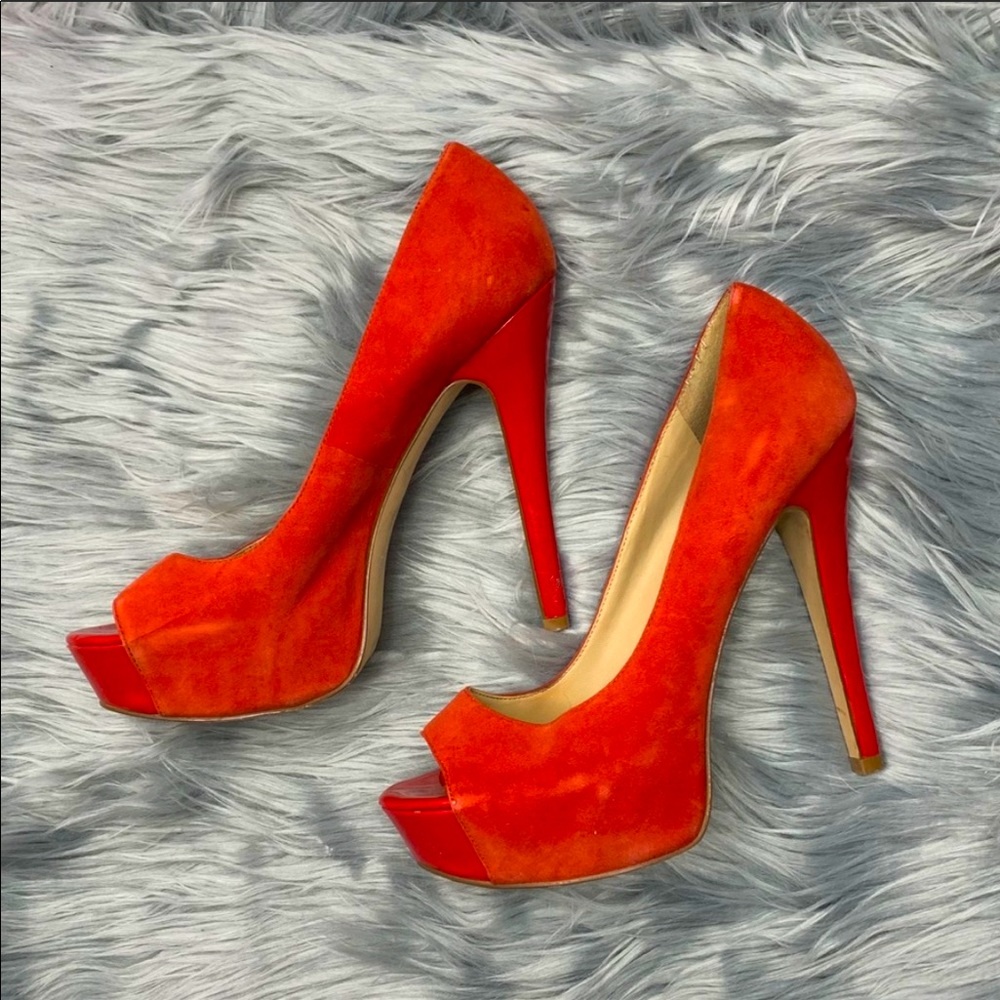 💥4/$15 Aldo Red Suede Heels